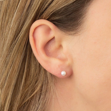 Pearl Stud